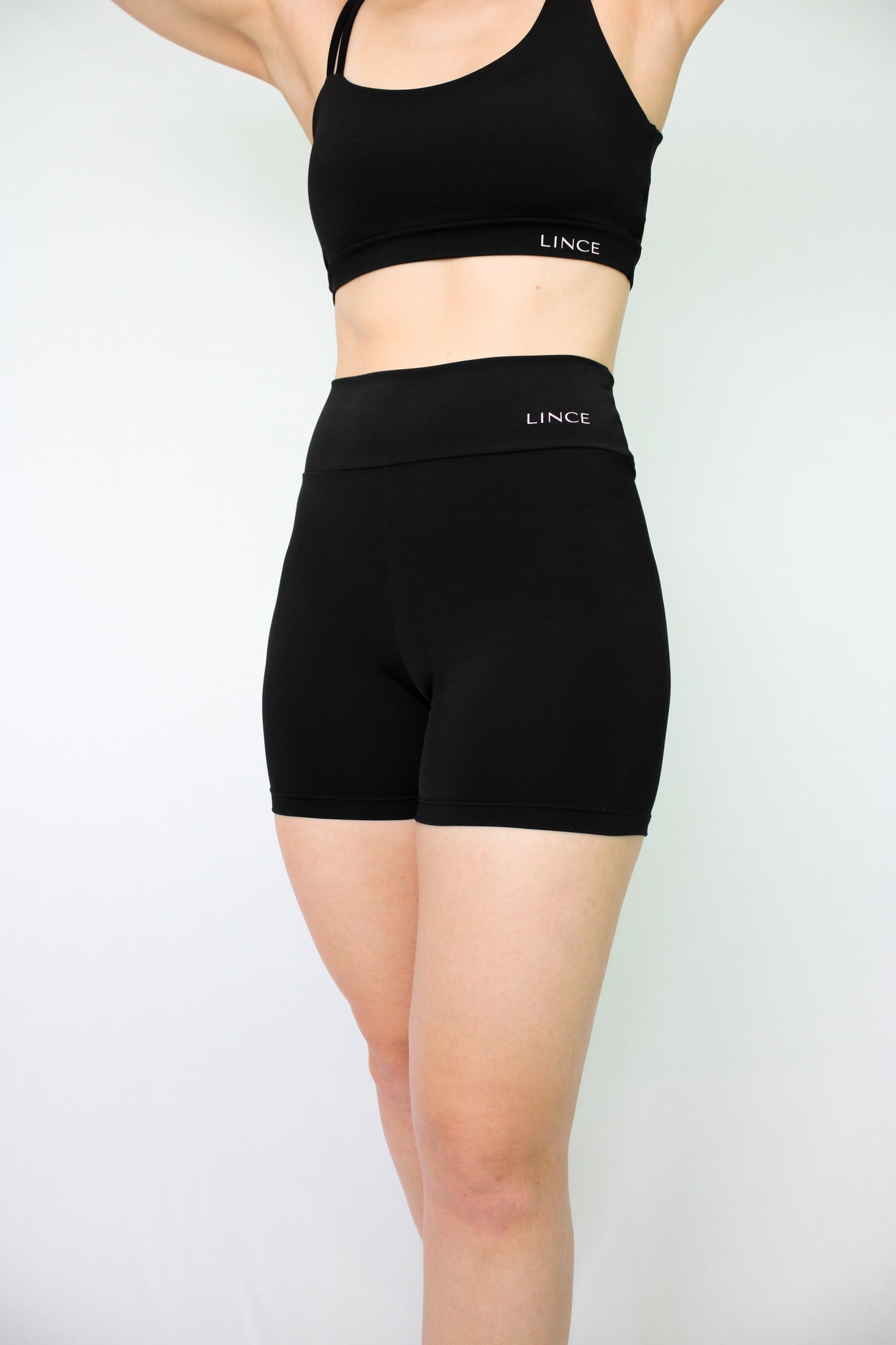 Short Fitness Poliamida Preto